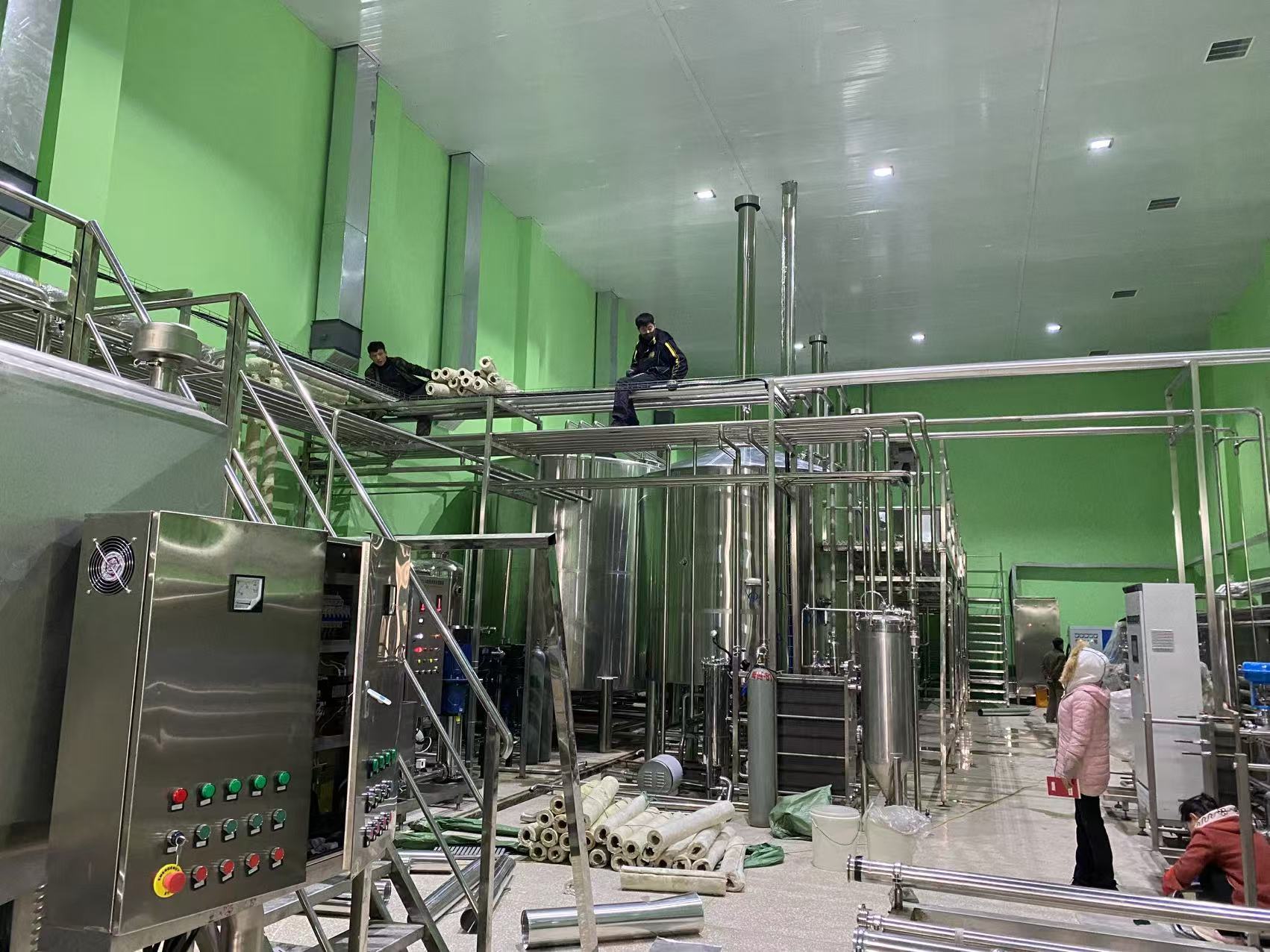 绥阳精酿啤酒设备厂—精酿啤酒设备制造:传承工艺与创新科技的交融
